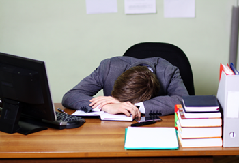 crash at desk_350px Learn Excel